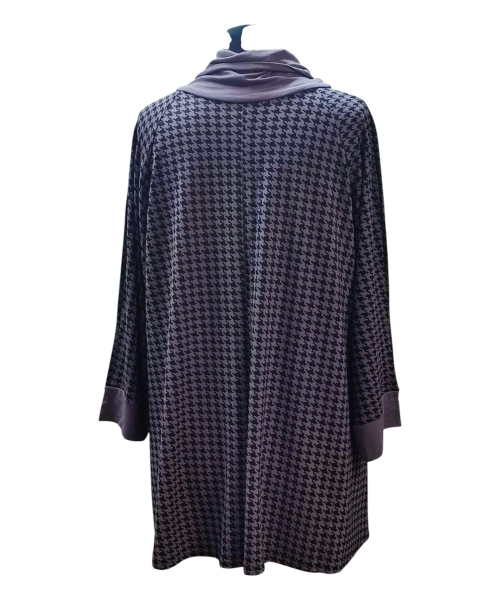 Modna tunika damska o linii trapezu - beżowo czarna pepitka